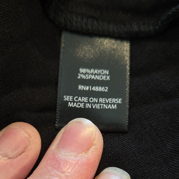 NWT Torrid 4X Black Short Sleeve Top With Side Cutouts - Picture 5 of 5